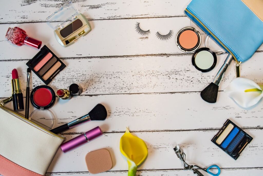 【診断前にチェック!】パーソナルカラー診断の当日のメイクに関するよくある質問