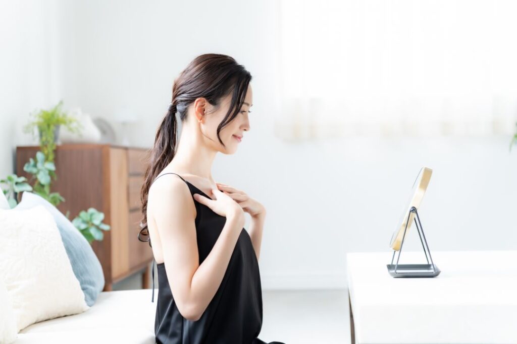 鎖骨が見える人と見えない人の違い