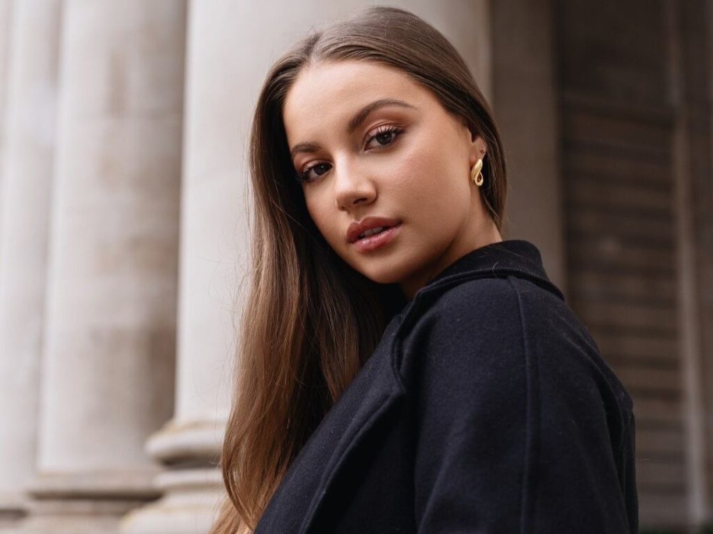 まとめ：顔タイプ診断を受けて同じタイプの芸能人の服装やメイクを参考にしてみよう！