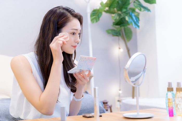 【大阪】自分に似合うメイクを教えてくれる場所は？年代別のおすすめや安い店舗、料金相場を紹介
