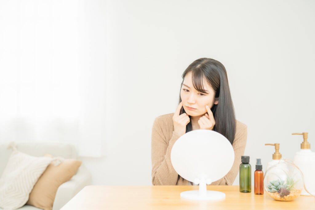 垢抜けメイクを教えてもらうなら、パーソナルカラー診断サロンとメイクレッスンどっちがおすすめ？